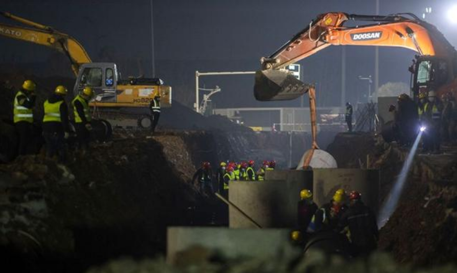 Infrastructure Madman- Thunder God Mountain Hospital in the all-night battle